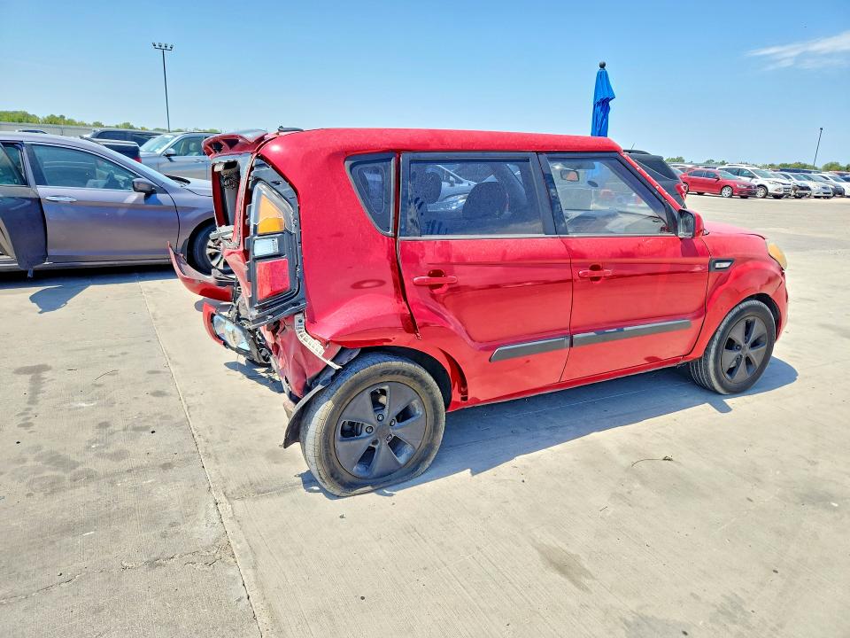 Zdjęcie 3 z aukcji – 2013 KIA SOUL z VIN KNDJT2A52D7518934