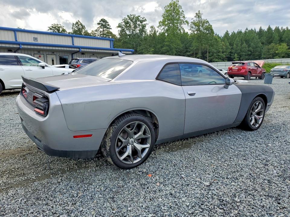 Photo 3 from auction – 2017 DODGE CHALLENGER with VIN 2C3CDZAG6HH592470