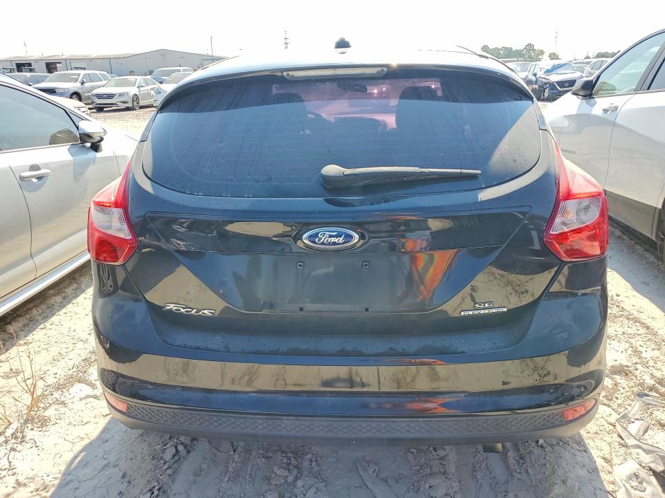 Photo 6 from auction – 2014 FORD FOCUS with VIN 1FADP3K2XEL168253