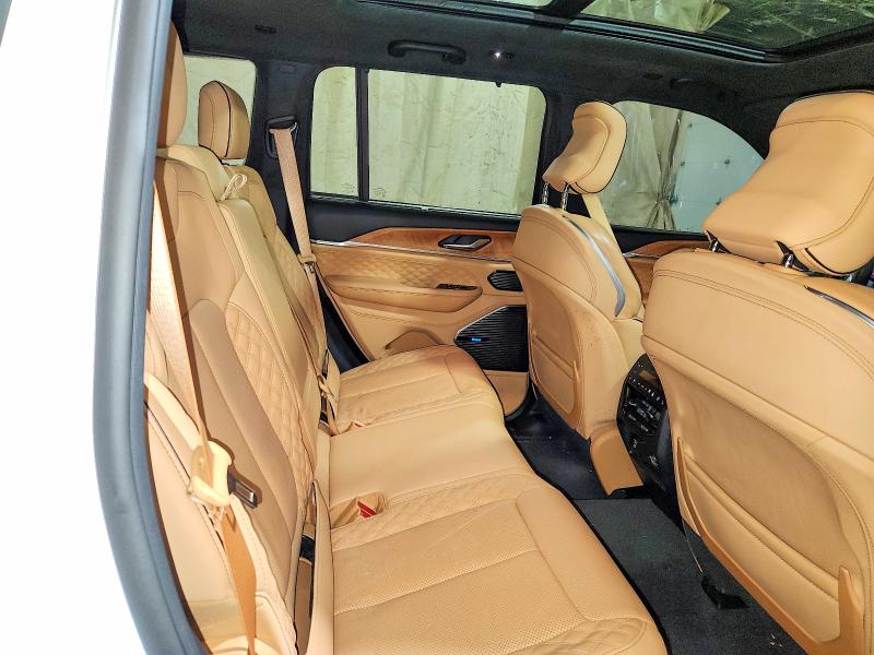Снимка 11 от търг – 2022 JEEP GRAND CHEROKEE с VIN 1C4RJYE65N8530344