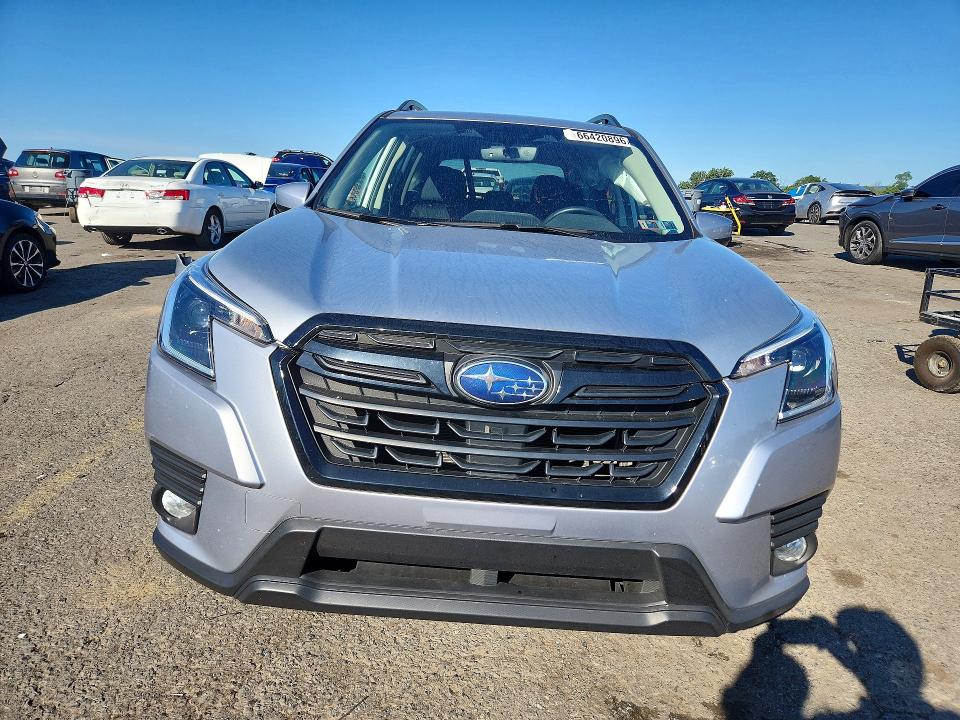 Photo 5 from auction – 2022 SUBARU FORESTER with VIN JF2SKADC6NH418912
