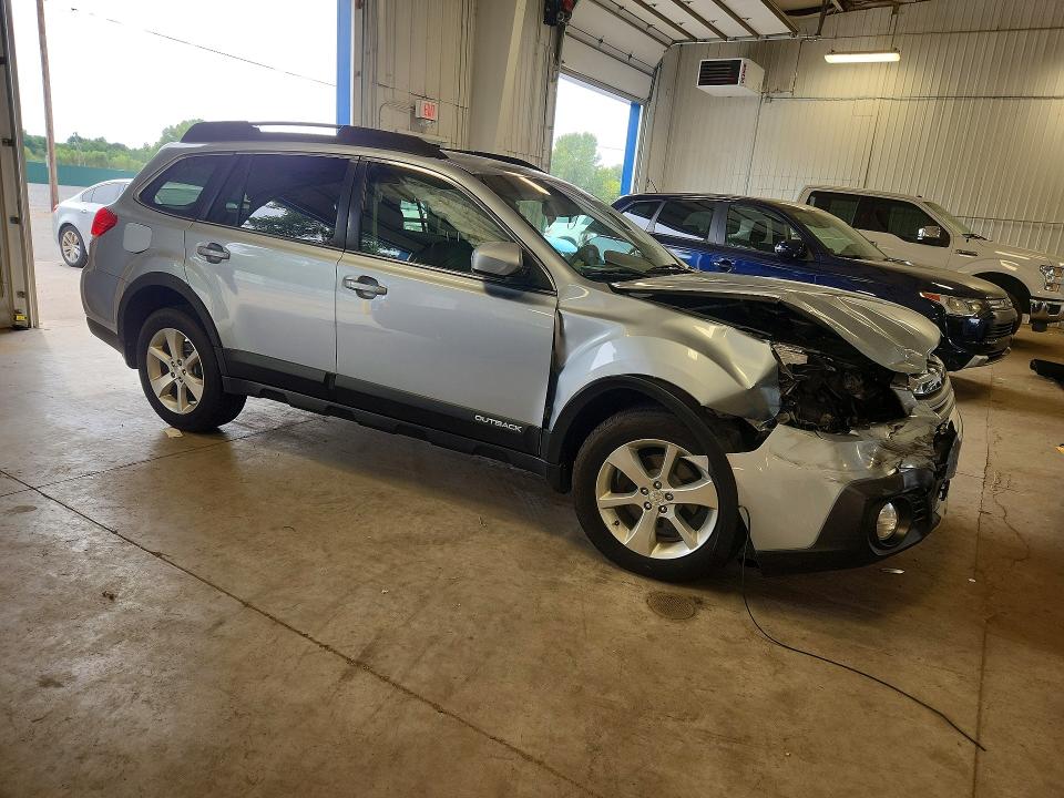 صورة رقم 4 من المزاد - 2014 SUBARU OUTBACK مع VIN 4S4BRBLC6E3270240