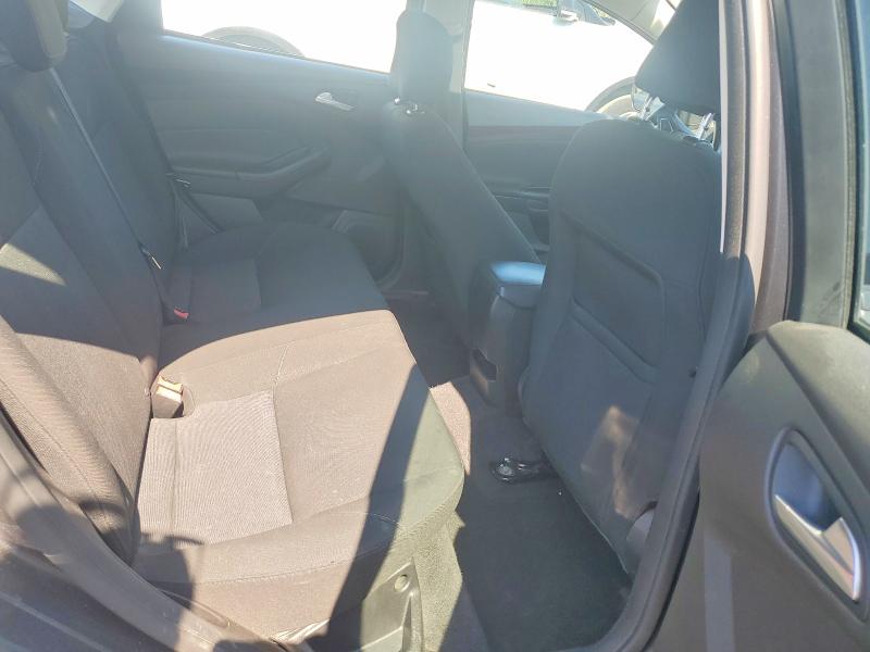 Photo 10 from auction – 2016 FORD FOCUS with VIN 1FADP3F20GL227016