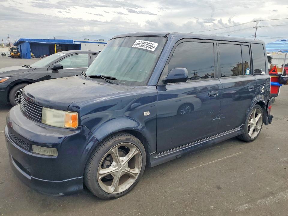 SCION XB 2005 with VIN JTLKT324850219348 - Photo from auction