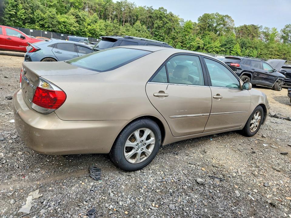 Photo 3 from auction – 2005 TOYOTA CAMRY with VIN 4T1BF30K95U090755