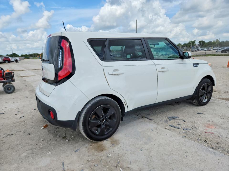 Photo 3 from auction – 2019 KIA SOUL with VIN KNDJN2A27K7630075