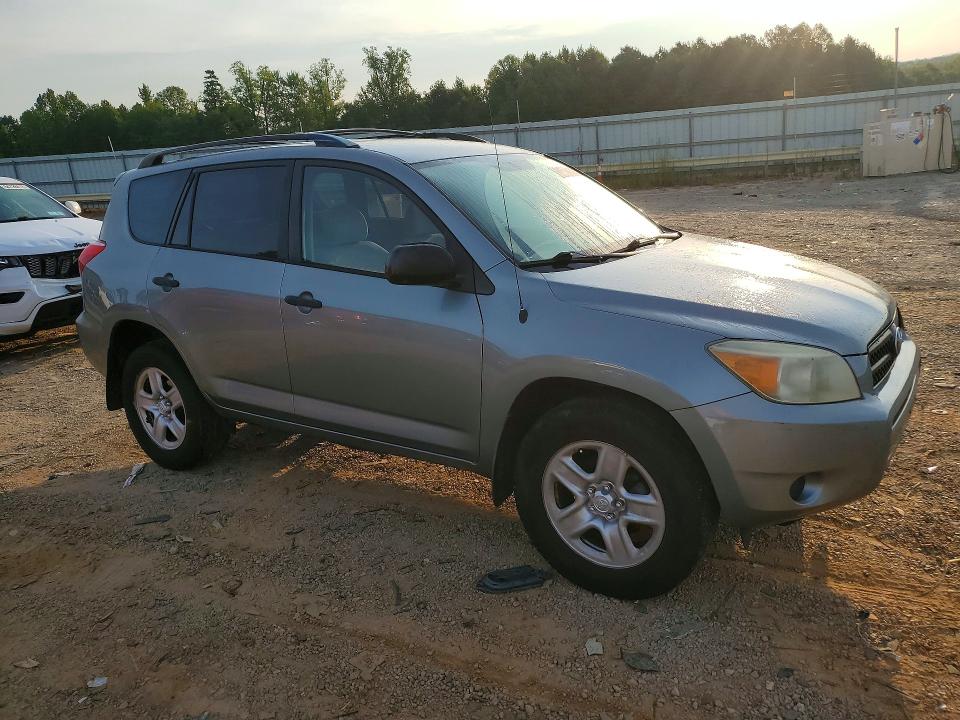 Photo 4 from auction – 2006 TOYOTA RAV4 with VIN JTMBD33V766008768