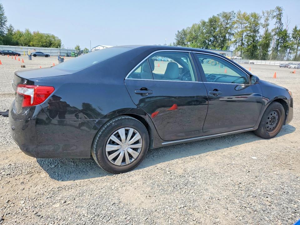 Photo 3 from auction – 2014 TOYOTA CAMRY with VIN 4T4BF1FKXER402986