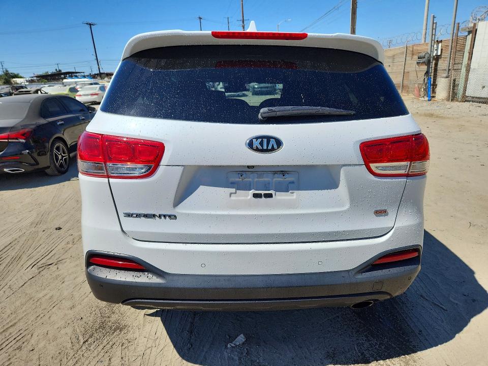 Photo 6 from auction – 2017 KIA SORENTO with VIN 5XYPG4A30HG238494
