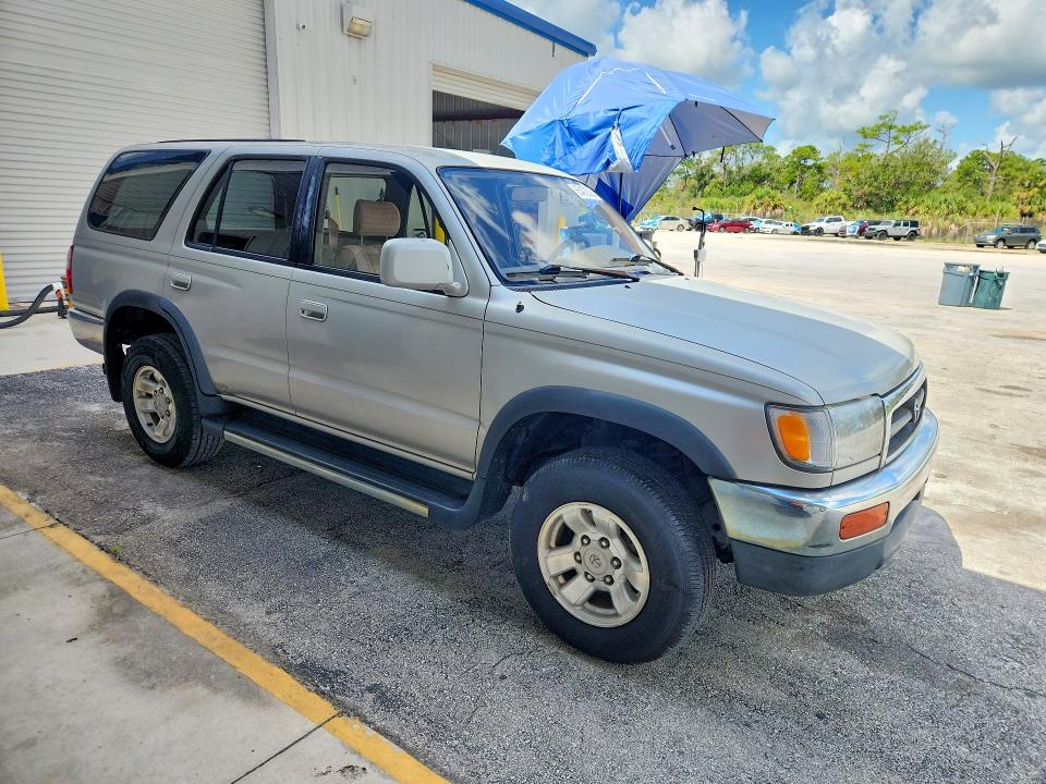 Photo 4 from auction – 1996 TOYOTA 4RUNNER with VIN JT3GN86R3T0009904