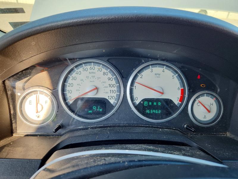 Photo 9 from auction – 2010 DODGE GRAND CARAVAN with VIN 2D4RN5D12AR215740