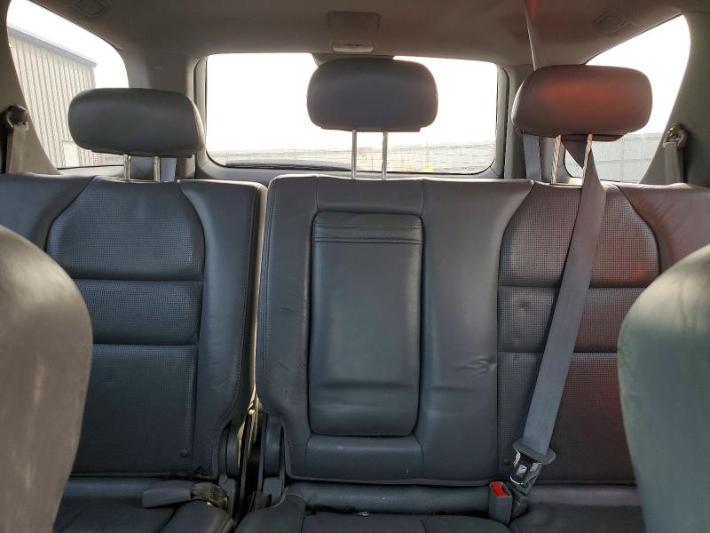 Photo 10 from auction – 2004 ACURA MDX with VIN 2HNYD18904H556563