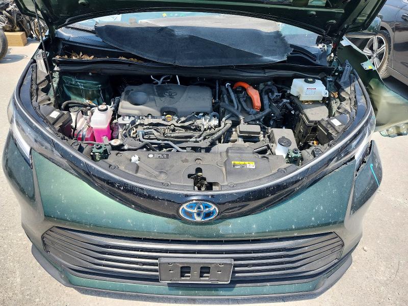 Photo 12 from auction – 2025 TOYOTA SIENNA with VIN 5TDCSKFC5SS182590