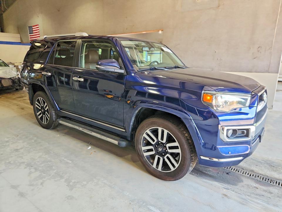Photo 4 from auction – 2018 TOYOTA 4RUNNER with VIN JTEBU5JR0J5496201