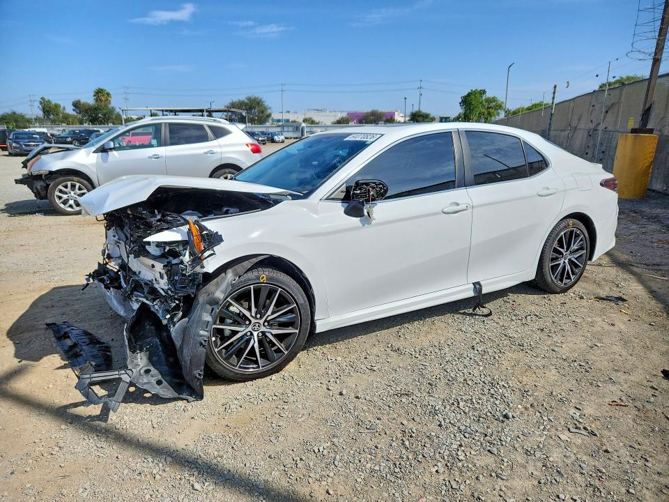 2024 TOYOTA CAMRY HYBRID