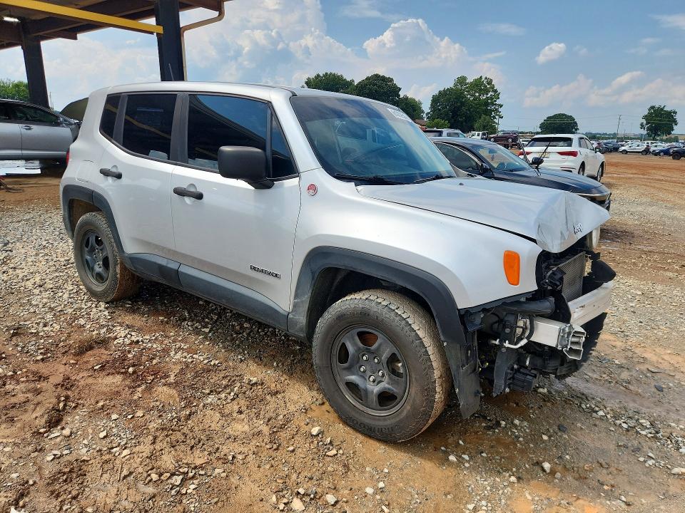 Photo 4 from auction – 2017 JEEP RENEGADE with VIN ZACCJBAH9HPG40885