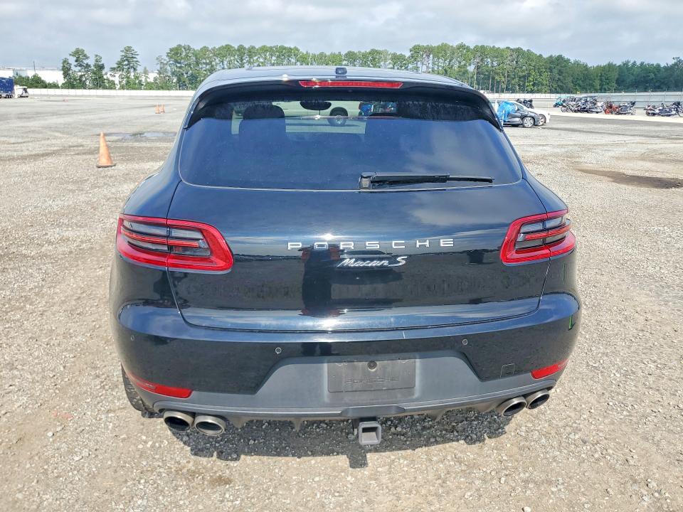 Photo 6 from auction – 2018 PORSCHE MACAN with VIN WP1AB2A5XJLB33335