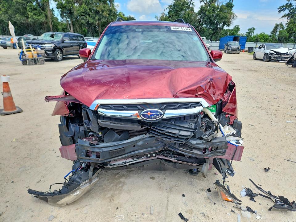 Photo 5 from auction – 2018 SUBARU FORESTER with VIN JF2SJAGC4JH576559