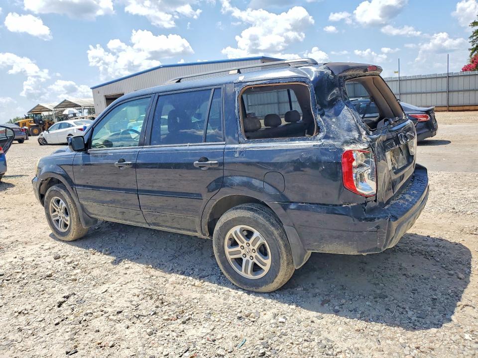 Photo 2 from auction – 2004 HONDA PILOT with VIN 2HKYF18504H545213