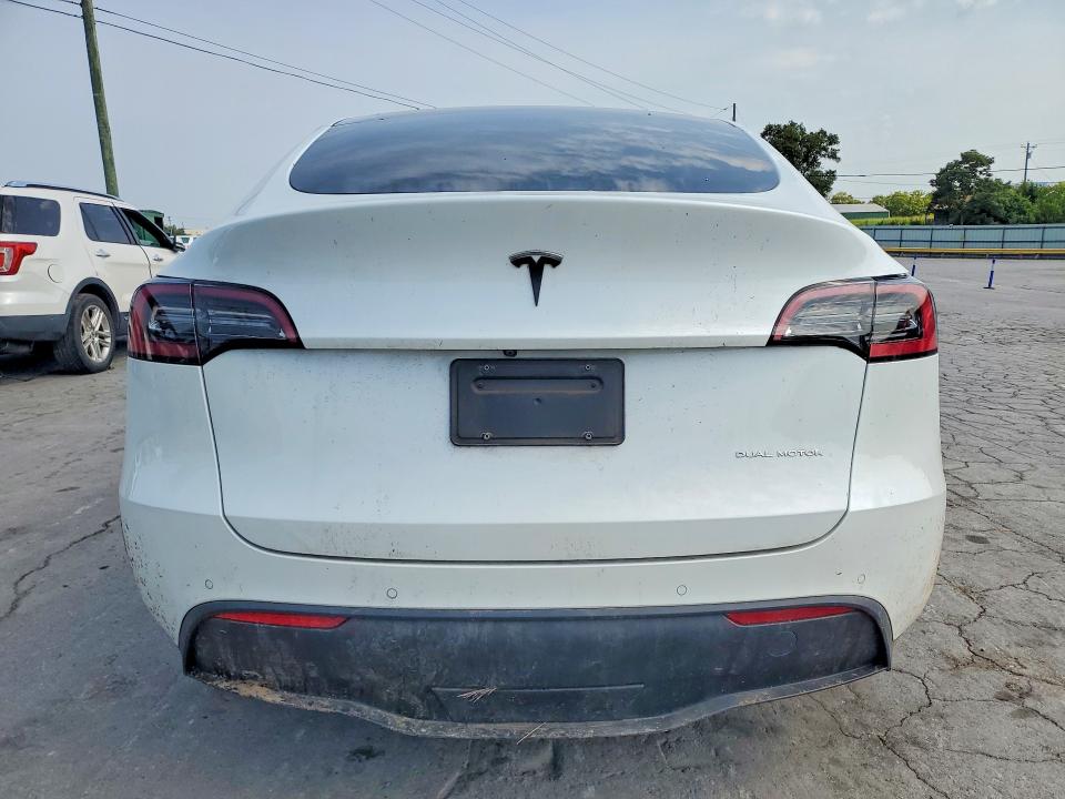 Photo 6 from auction – 2022 TESLA MODEL Y with VIN 7SAYGAEE6NF518991