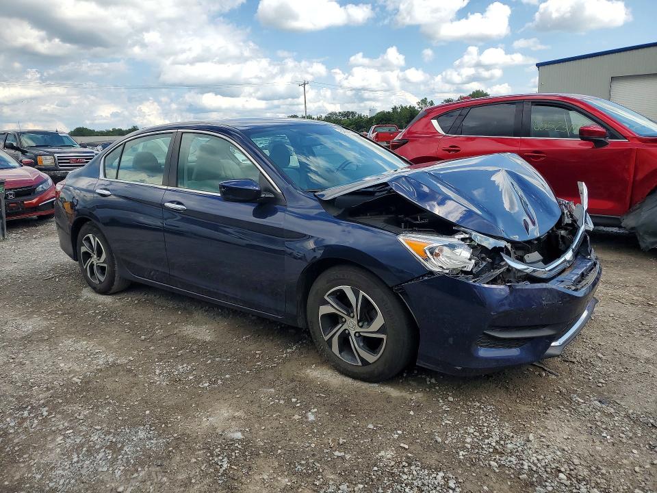 Photo 4 from auction – 2017 HONDA ACCORD with VIN 1HGCR2F38HA284484