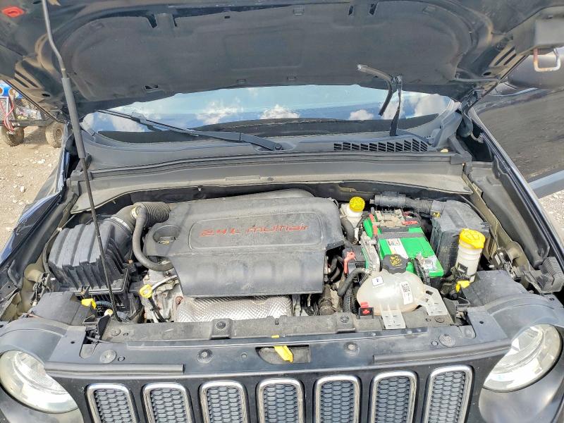Photo 11 from auction – 2015 JEEP RENEGADE with VIN ZACCJBAT0FPB53486