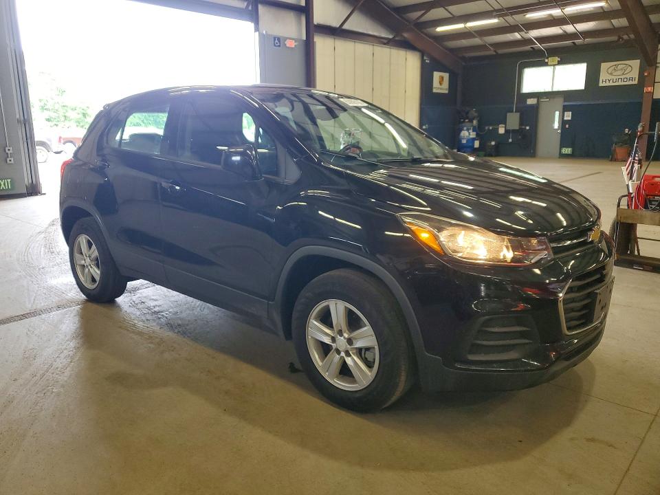 Photo 4 from auction – 2017 CHEVROLET TRAX with VIN 3GNCJNSB7HL279202