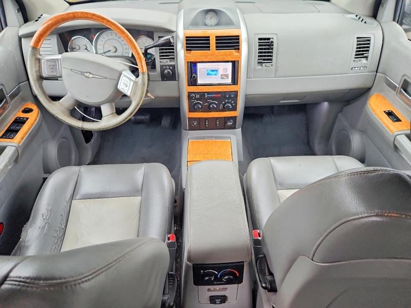 Photo 8 from auction – 2009 CHRYSLER ASPEN with VIN 1A8HW58P49F700526