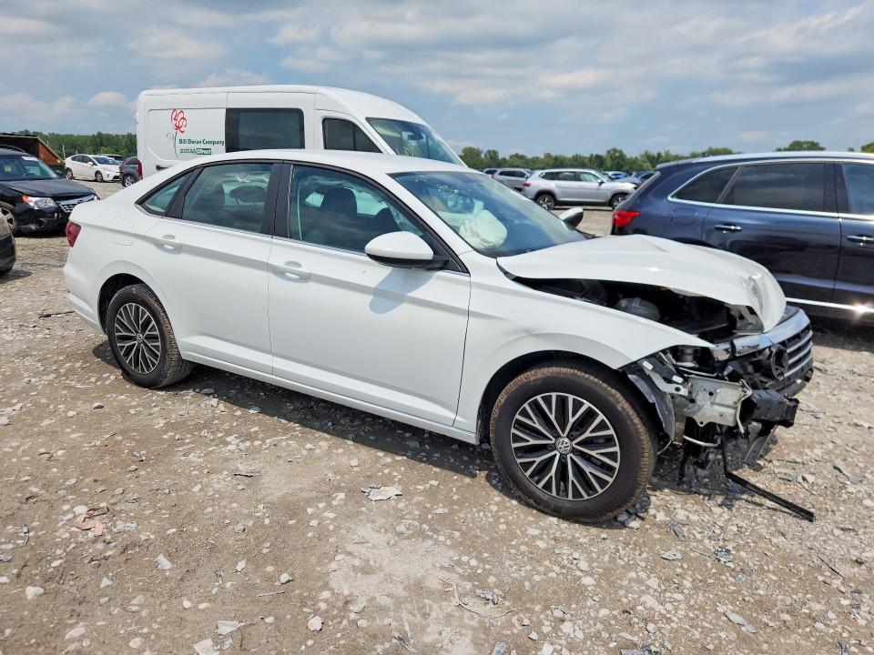 Снимка 4 от търг – 2021 VOLKSWAGEN JETTA с VIN 3VWC57BU6MM030272