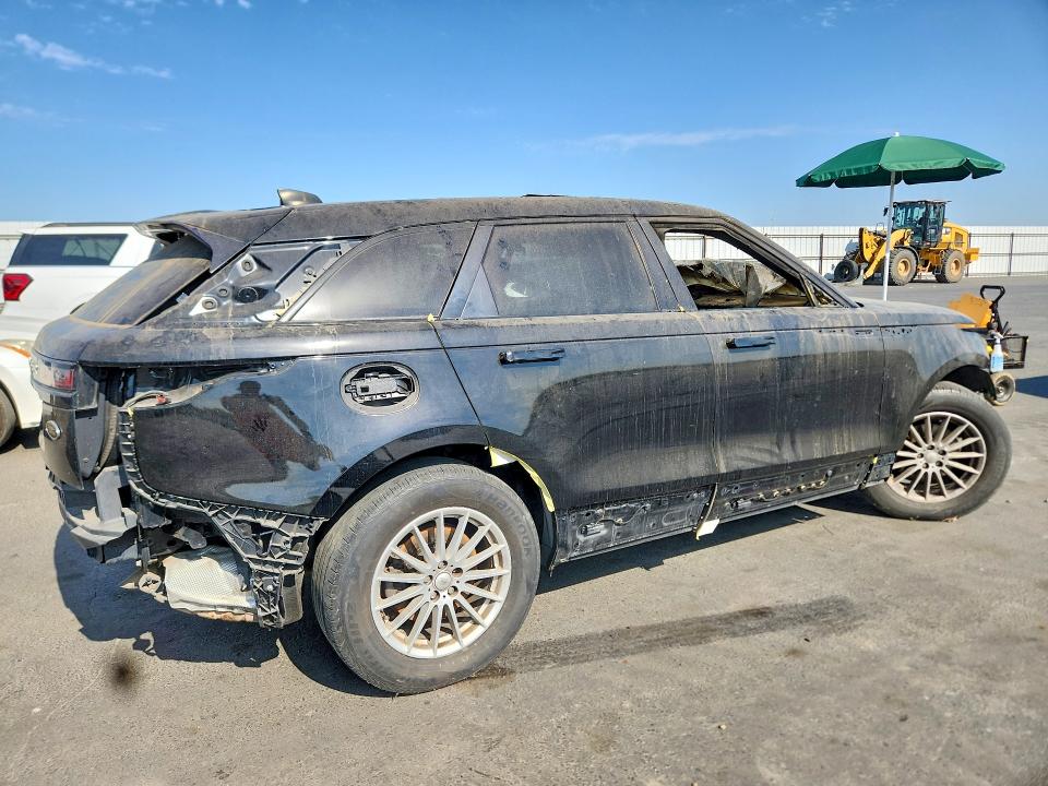 Photo 3 from auction – 2018 LAND ROVER RANGE ROVER VELAR with VIN SALYA2RX6JA740653