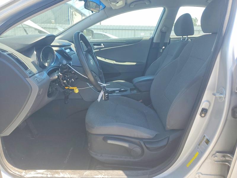 Photo 7 from auction – 2011 HYUNDAI SONATA with VIN 5NPEB4AC5BH098996