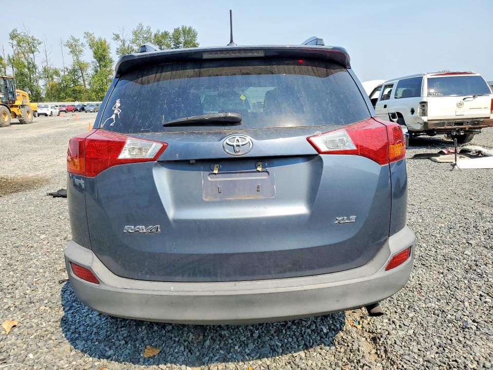 Photo 6 from auction – 2014 TOYOTA RAV4 with VIN 2T3WFREV4EW107783