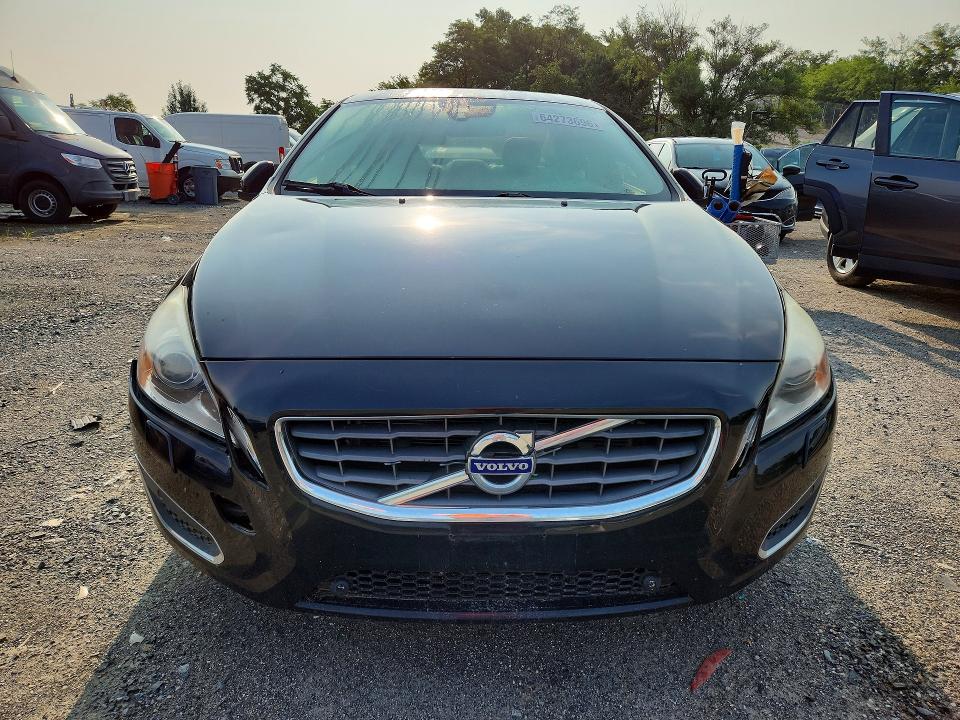 Photo 5 from auction – 2013 VOLVO S60 with VIN YV1612FS1D2177267