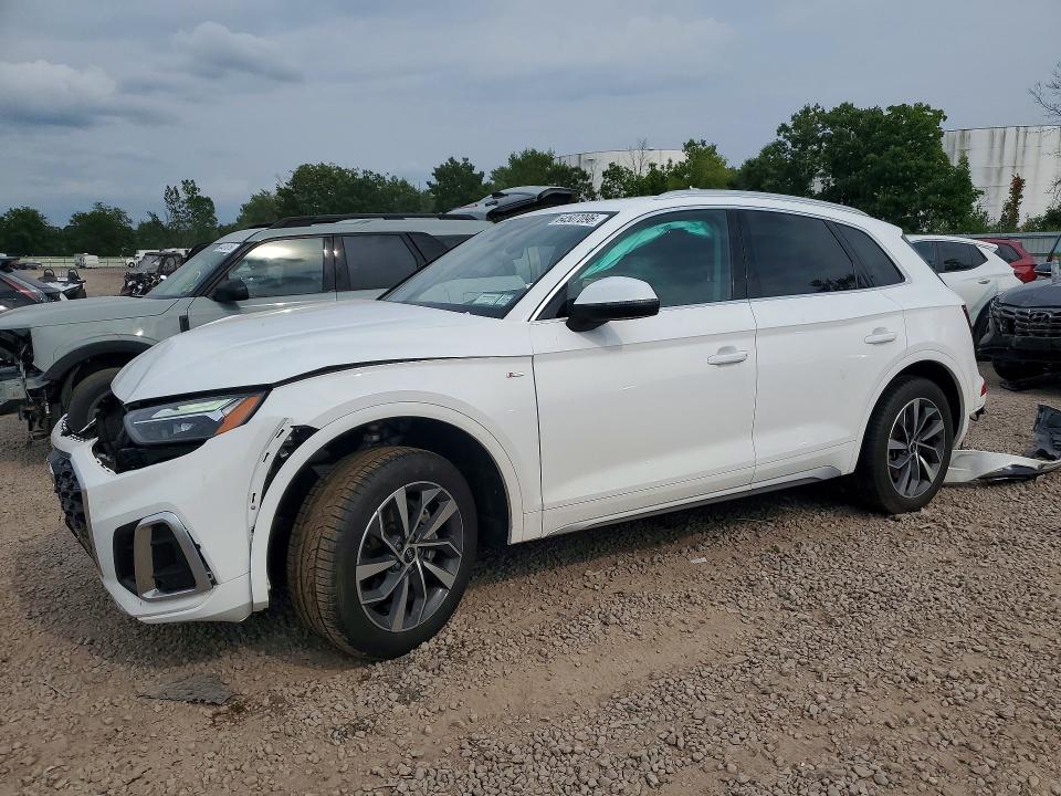 AUDI Q5 2023 with VIN WA1EAAFY6P2143243 - Photo from auction