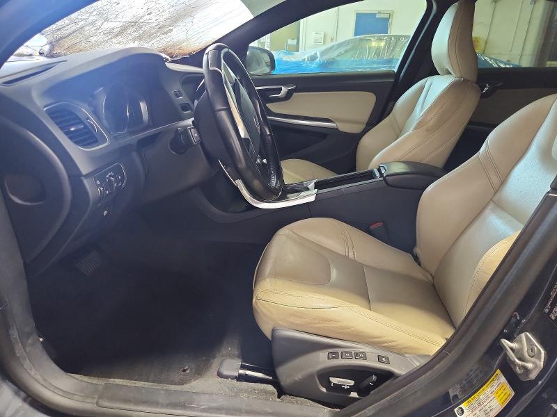 Photo 7 from auction – 2015 VOLVO S60 with VIN YV140MFK9F2359596