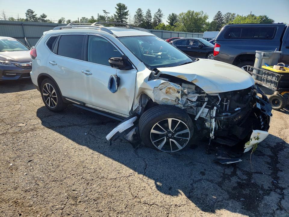 Photo 4 from auction – 2019 NISSAN ROGUE with VIN 5N1AT2MV8KC735139