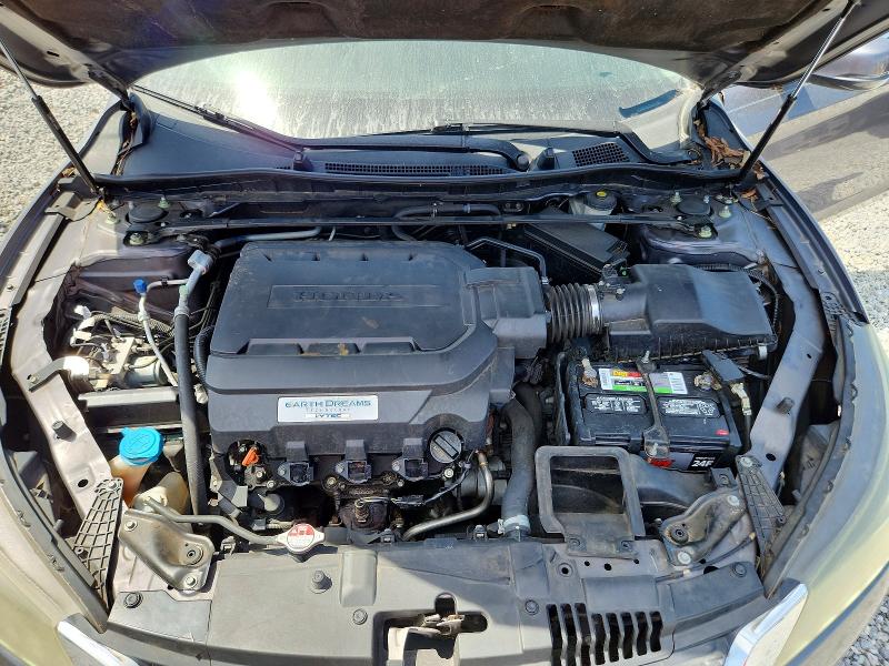 Photo 11 from auction – 2015 HONDA ACCORD with VIN 1HGCR3F86FA003958