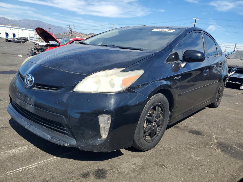 TOYOTA PRIUS 2015 z numerem VIN JTDKN3DU3F0419249 - Zdjęcie z aukcji