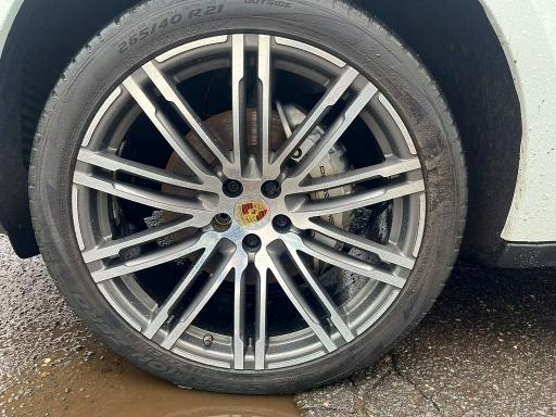 Photo 12 from auction – 2015 PORSCHE MACAN with VIN WP1AB2A59FLB63160