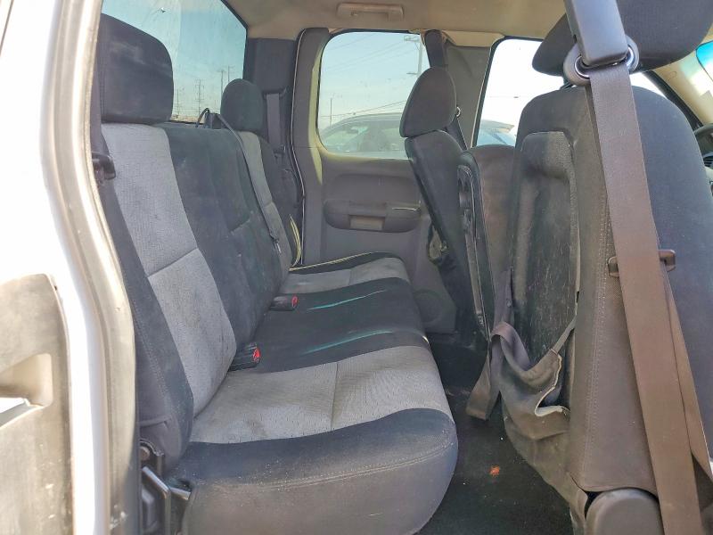 Photo 10 from auction – 2007 CHEVROLET SILVERADO with VIN 1GCEC19C87Z503409