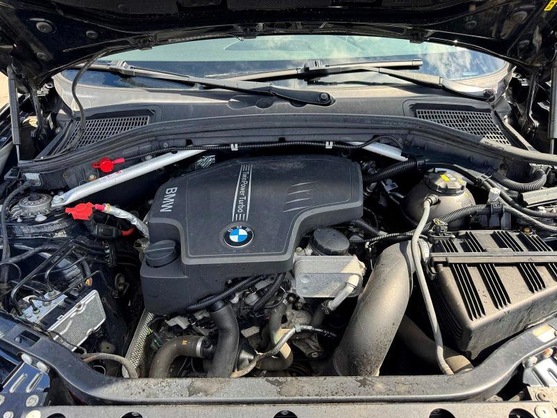 Photo 9 from auction – 2017 BMW X3 with VIN 5UXWX9C30H0W68066
