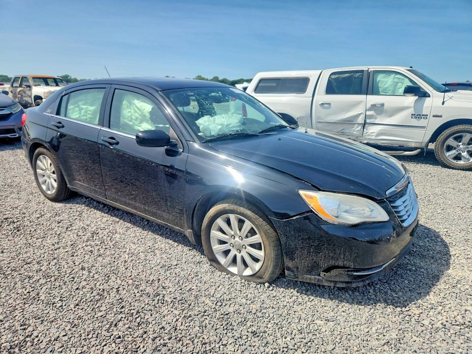 Photo 4 from auction – 2012 CHRYSLER 200 with VIN 1C3CCBBB0CN239428