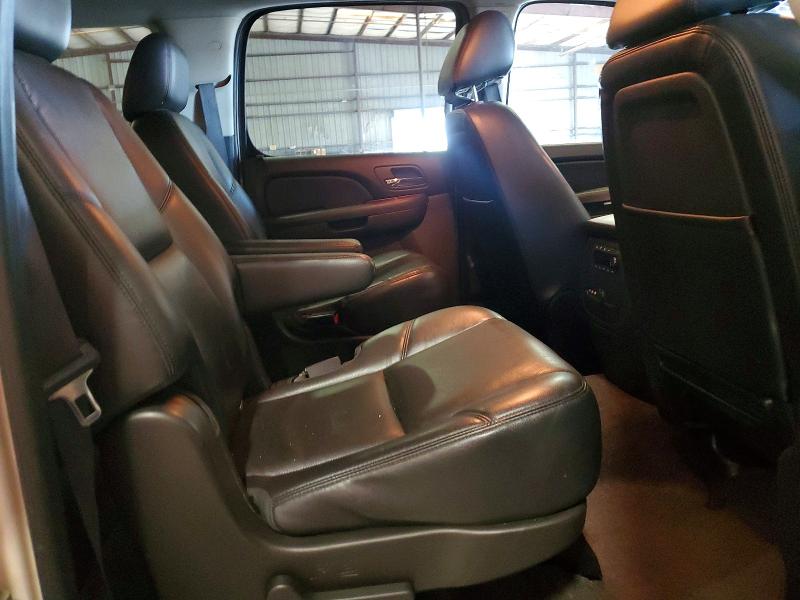 Photo 10 from auction – 2012 CHEVROLET SUBURBAN with VIN 1GNSKKE76CR307104