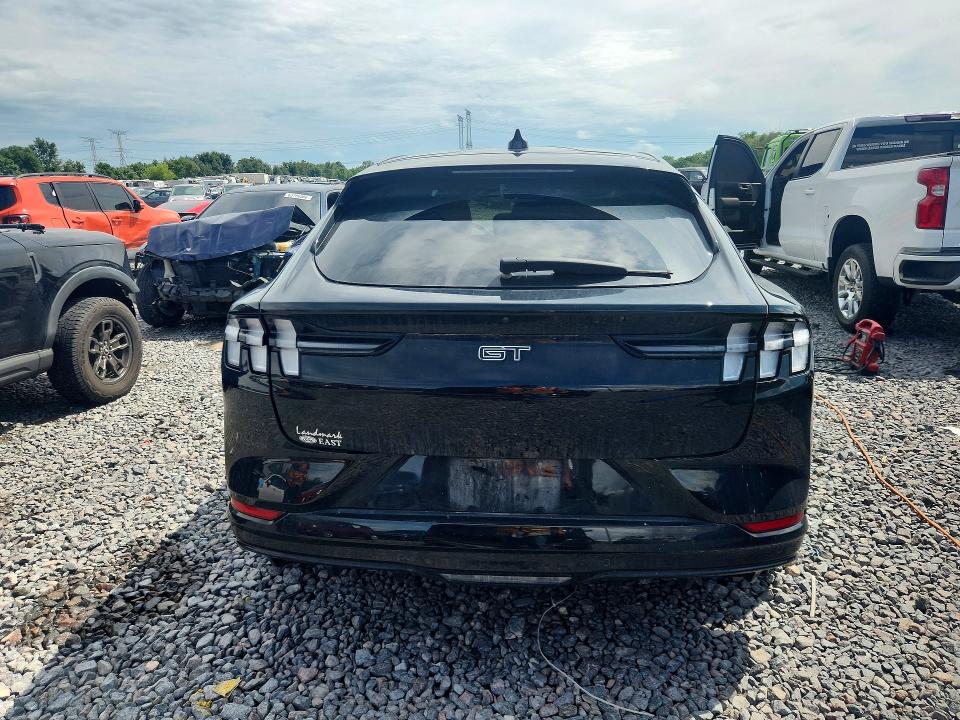 Photo 6 from auction – 2023 FORD MUSTANG MACH-E with VIN 3FMTK4SE6PMA44451