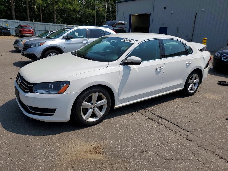 Photo 1 from auction – 2014 VOLKSWAGEN PASSAT with VIN 1VWBT7A38EC040265
