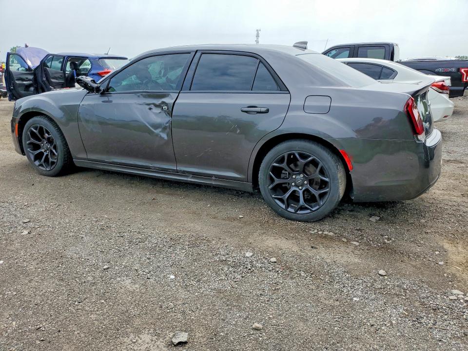 Foto 2 de la subasta – 2019 CHRYSLER 300 con VIN 2C3CCABG3KH731030