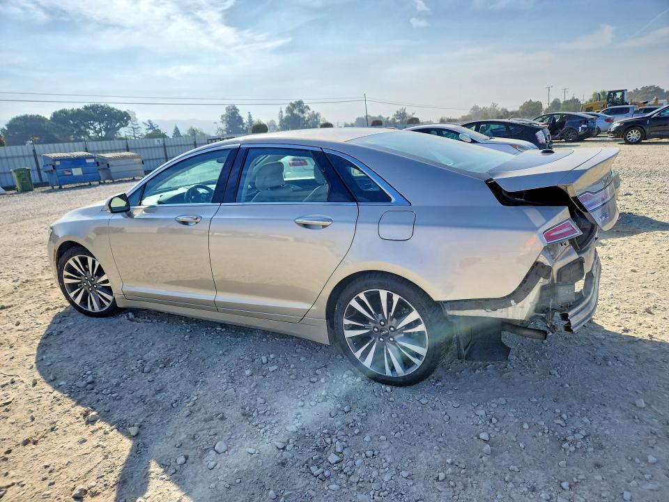 Photo 2 from auction – 2017 LINCOLN MKZ with VIN 3LN6L5MU9HR655387