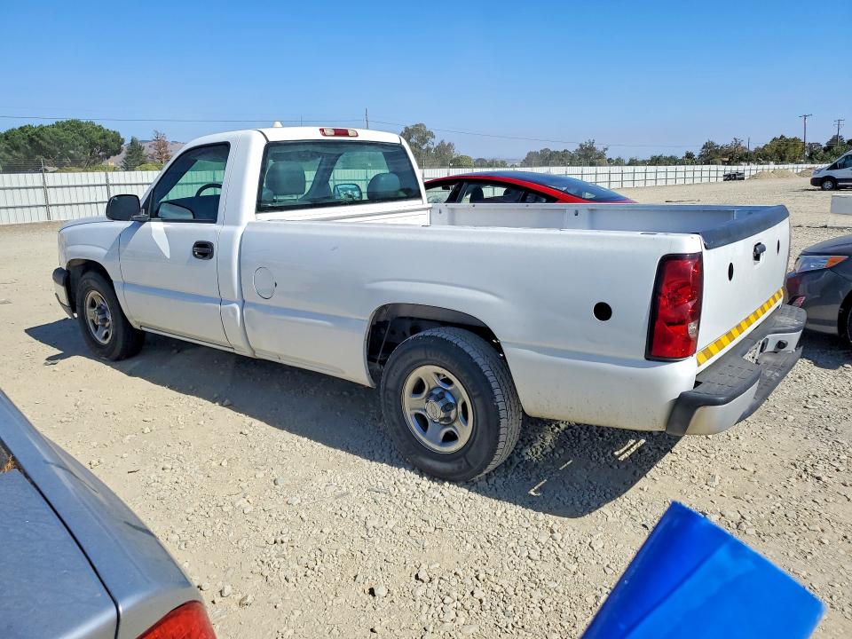 Photo 2 from auction – 2004 CHEVROLET SILVERADO with VIN 1GCEC14X14Z326949