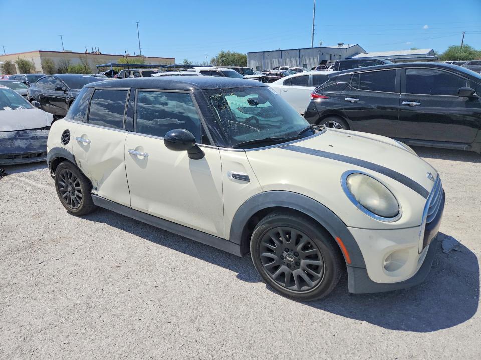 Photo 4 from auction – 2015 MINI COOPER with VIN WMWXS5C56FT837014