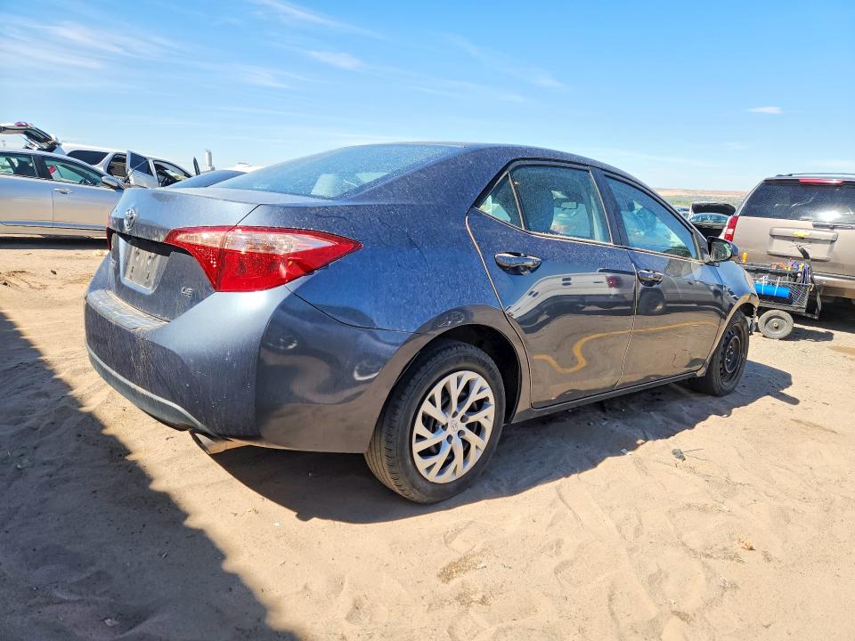 Photo 3 from auction – 2018 TOYOTA COROLLA with VIN 2T1BURHE6JC078002